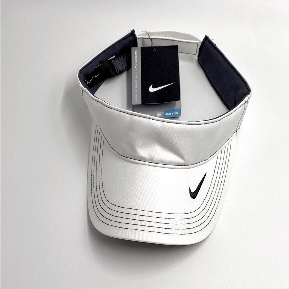 NWT Nike Adult Unisex golf visor Hat Cap
